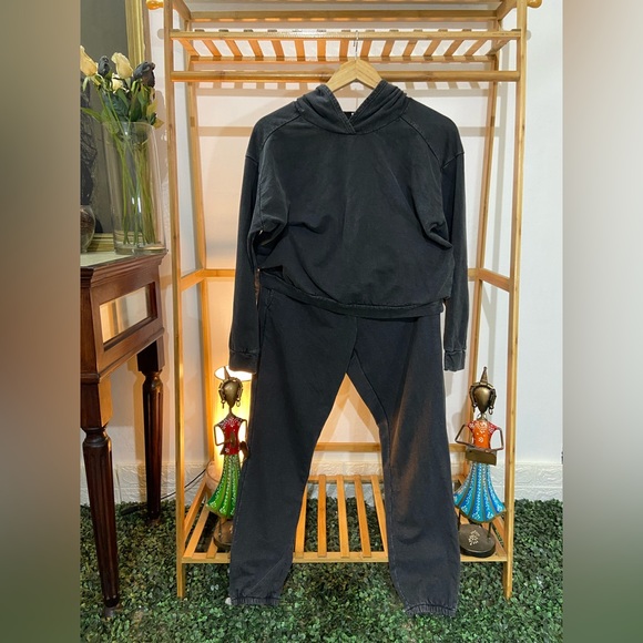 Z by Zella Jogger’s Sets. Size-For Size kindly check the measurement below - Picture 4 of 12